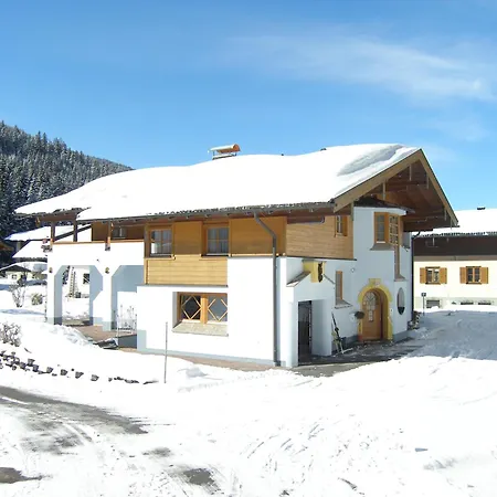 Haus Spencer Occupies A Lovely Position Near The Centre Of Filzmoos